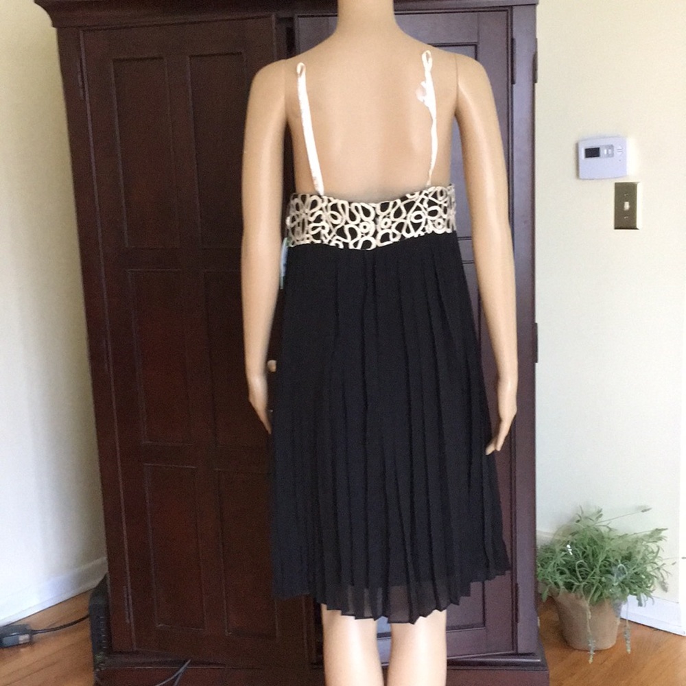 NWT Lilly Pulitzer black dress,gold trim, pleated - Picture 5 of 6